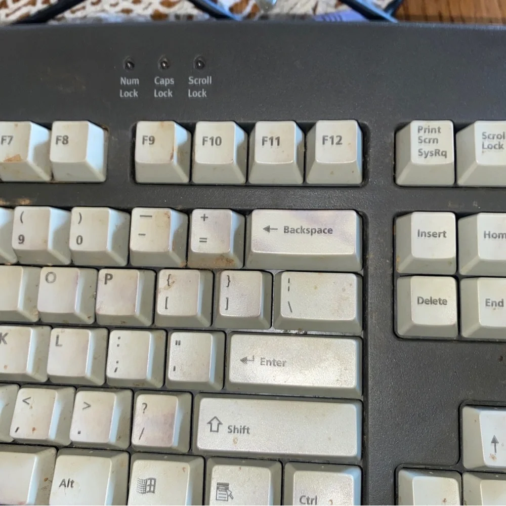E machine clicky key board